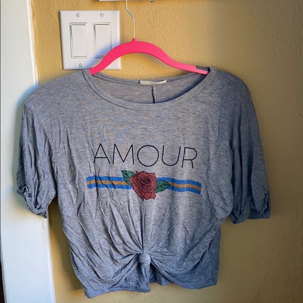 Soft tie Tshirt